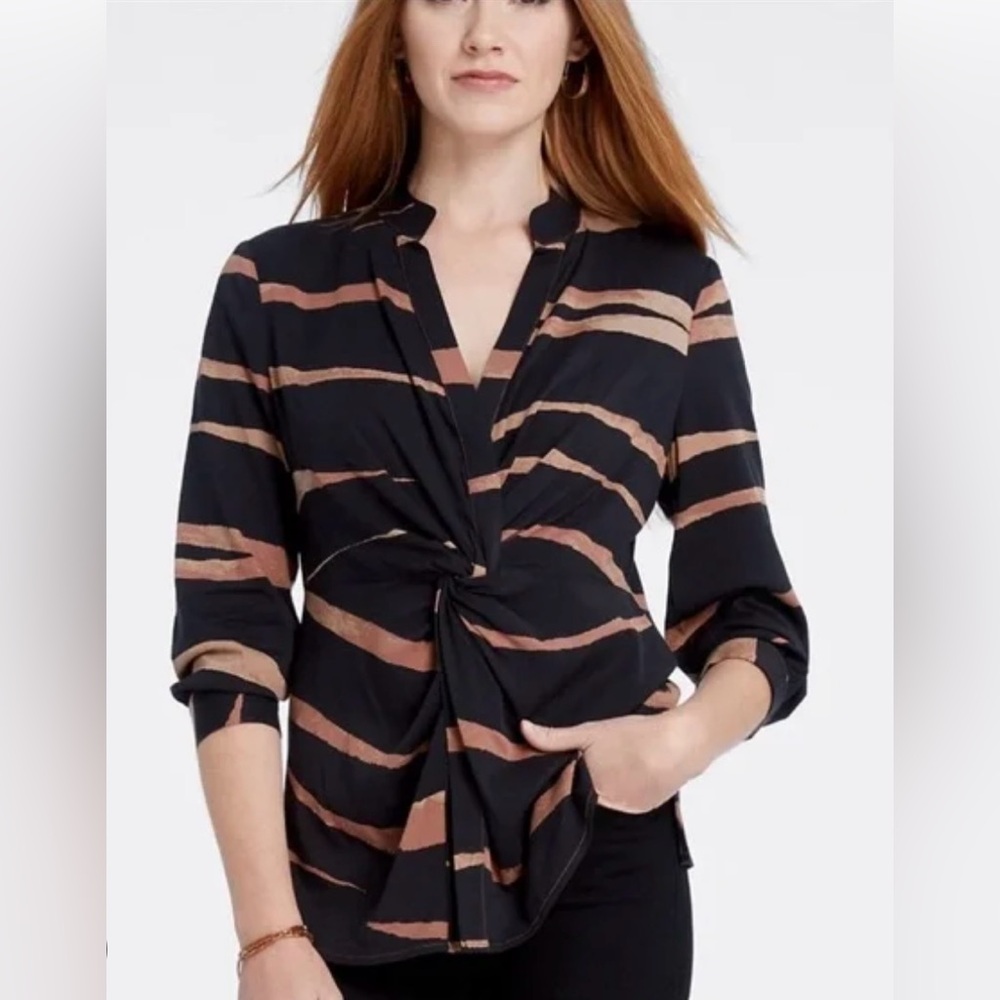 NIC & ZOE Absract Animal Print Top. Size PP